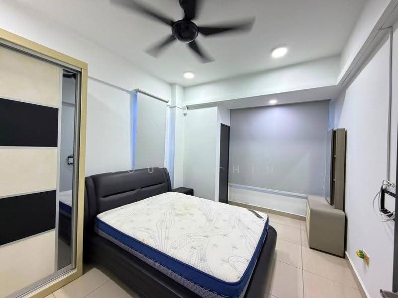Kediaman Servis untuk Disewa di THE SENAI GARDEN (PANGSAPURI IMPIAN SENAI) - Louis Chin - Bedroom - PropertyGuru.com.my