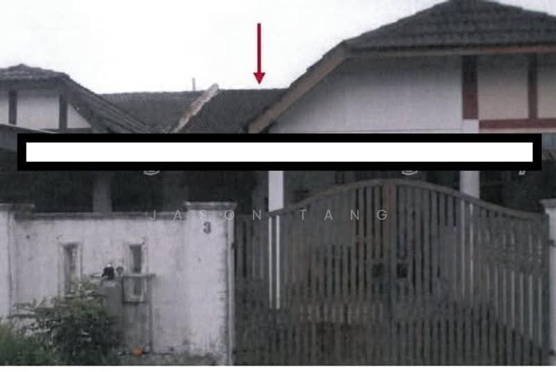 Rumah Teres 1-Tingkat untuk Dijual di Taman Universiti (Sri Gading) - Jason Tang - Exterior - PropertyGuru.com.my
