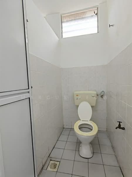 Shop / Office for Rent in Taman Patin Indah (Rasah) - Marcus Yeow - Bathroom - PropertyGuru.com.my