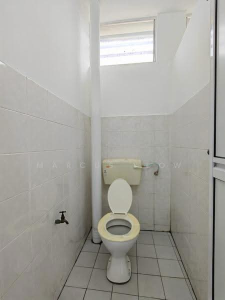 Shop / Office for Rent in Taman Patin Indah (Rasah) - Marcus Yeow - Bathroom - PropertyGuru.com.my