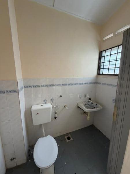 Rumah Teres 2-Tingkat untuk Dijual di Bandar Selesa Jaya (Skudai) - Jack Chai - Bathroom - PropertyGuru.com.my