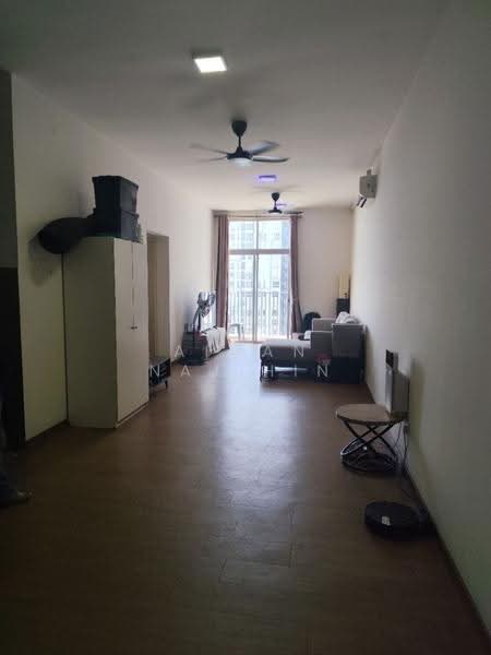 Kondominium untuk Dijual di Lakefront Homes - Aiman Najihin - Living Room - PropertyGuru.com.my