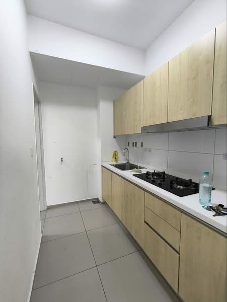 Service Residence for Rent at Gravit8, Klang - Canly Tee - Kitchen - PropertyGuru.com.my