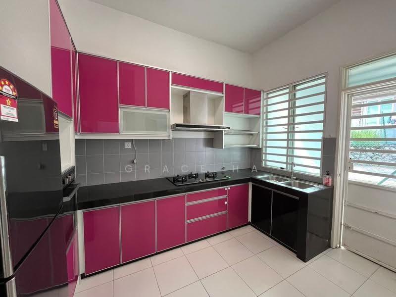 Rumah Teres untuk Disewa di Bandar Teknologi Kajang (Kajang) - Grace Ha - Kitchen - PropertyGuru.com.my