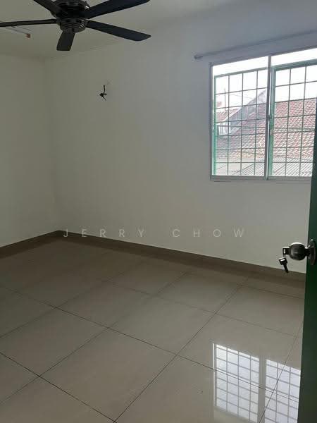 2-storey Terraced House for Rent in Taman Semenyih Jaya (Semenyih) - Jerry Chow - Interior - PropertyGuru.com.my