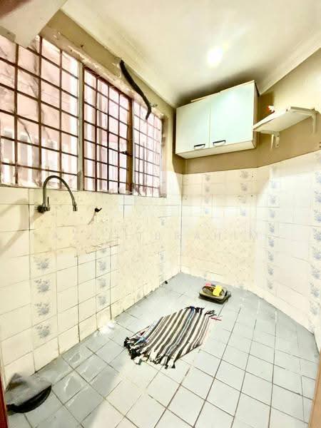 Kondominium untuk Dijual di Sri Angsana Hilir - Azli Ibrahim - Kitchen - PropertyGuru.com.my