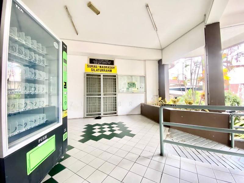 Kondominium untuk Dijual di Sri Angsana Hilir - Azli Ibrahim - Entrance - PropertyGuru.com.my