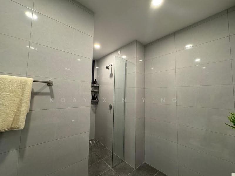 Service Residence for Sale at Pinnacle Bukit Gambier - Koay Xin Ying - Bathroom - PropertyGuru.com.my