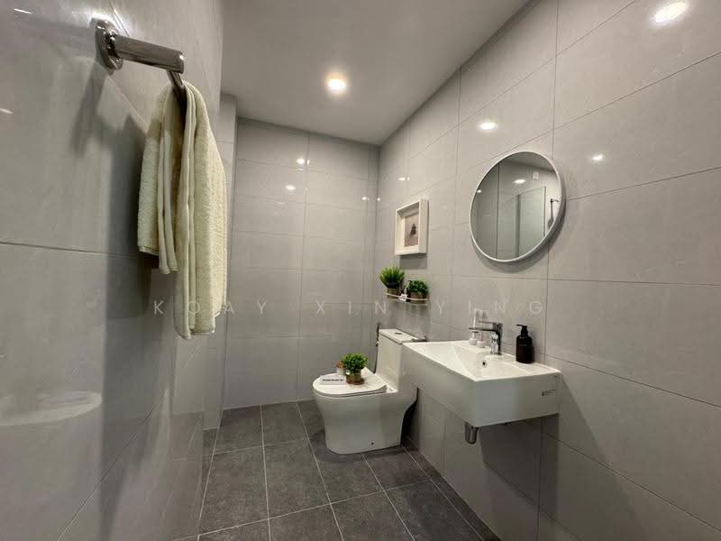 Service Residence for Sale at Pinnacle Bukit Gambier - Koay Xin Ying - Bathroom - PropertyGuru.com.my