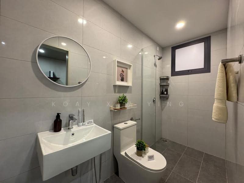 Service Residence for Sale at Pinnacle Bukit Gambier - Koay Xin Ying - Bathroom - PropertyGuru.com.my