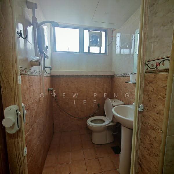 Apartment for Sale at Greenview Apartment - Chew Peng Lee - Bathroom - PropertyGuru.com.my