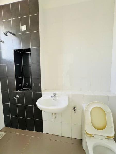 Rumah Teres 2-Tingkat untuk Dijual di Setia Ecohill (Semenyih) - Azli Ibrahim - Bathroom - PropertyGuru.com.my
