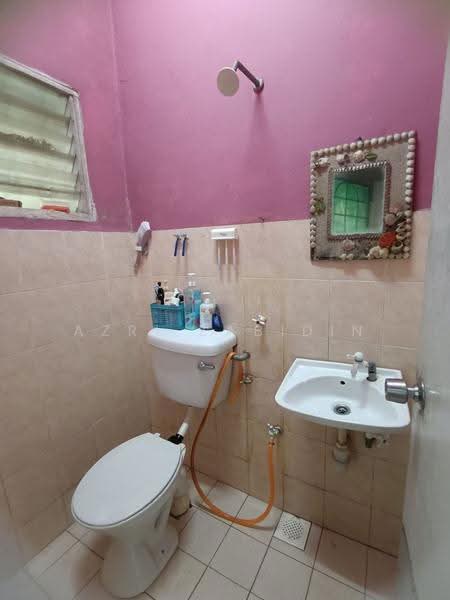 Rumah Teres untuk Dijual di Bandar Tasik Puteri (Rawang) - Azri Zabidin - Bathroom - PropertyGuru.com.my