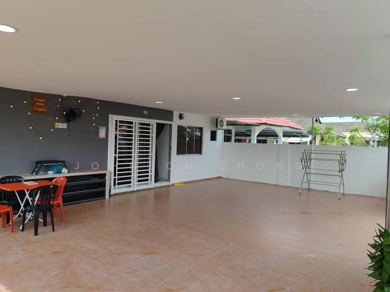 Rumah Berkembar untuk Dijual di Taman Johor Jaya (Johor Bahru) - Johnson Chong - Exterior - PropertyGuru.com.my