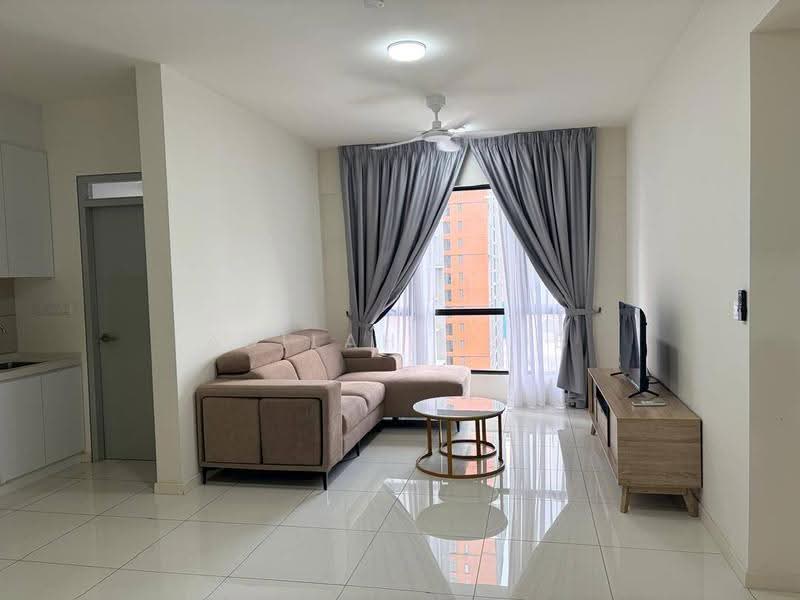 Kediaman Servis untuk Disewa di Emerald 9 - Adilah Adib - Living Room - PropertyGuru.com.my