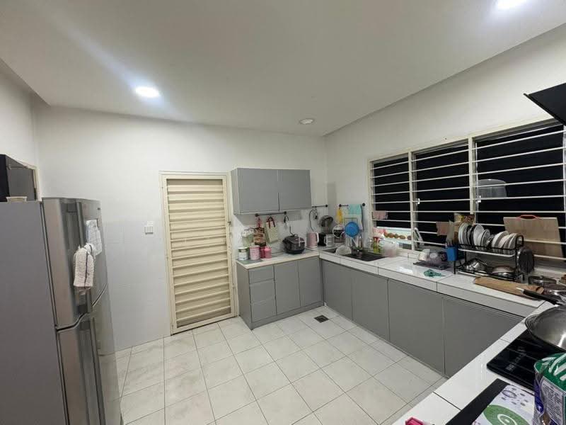 Semi-Detached House for Sale in Kajang (Selangor) - Elise Heng - Kitchen - PropertyGuru.com.my