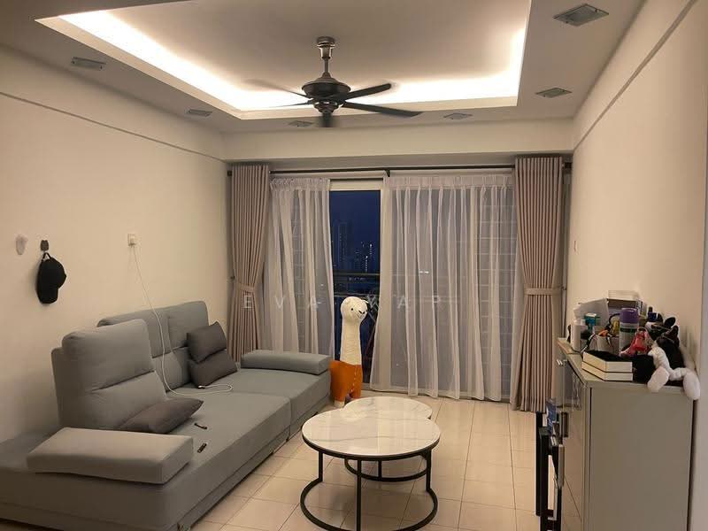 Kondominium untuk Dijual di Pelangi Indah Condominium - Eva Yap - Living Room - PropertyGuru.com.my