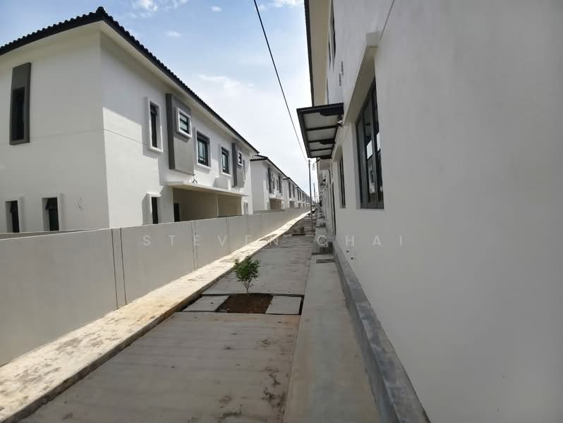 2-storey Terraced House for Sale in Kampung Ayer Molek (Ayer Molek) - Steven Chai - PropertyGuru.com.my