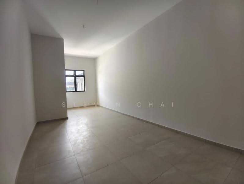 2-storey Terraced House for Sale in Kampung Ayer Molek (Ayer Molek) - Steven Chai - PropertyGuru.com.my