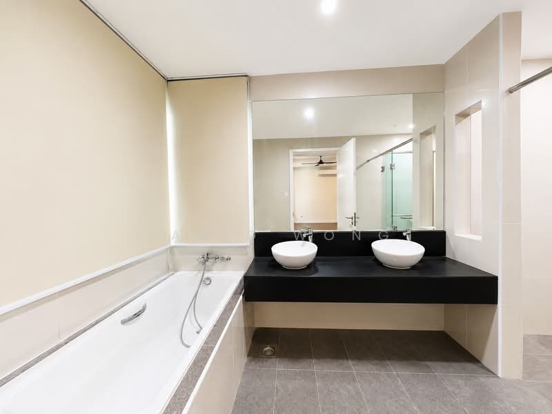 Bungalow House untuk Disewa di Astonia , Sejati Residence (Cyberjaya) - Jared Wong - Bathroom - PropertyGuru.com.my