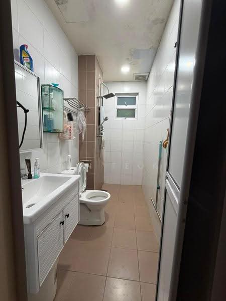 Kondominium untuk Dijual di Fairway Suites - Jin Teok - Bathroom - PropertyGuru.com.my
