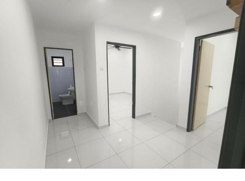 Rumah Teres 2-Tingkat untuk Dijual di Taman Bukit Kempas (Tampoi) - Bill Ong - Bathroom - PropertyGuru.com.my