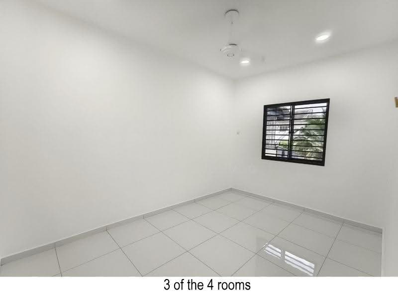 Rumah Teres 2-Tingkat untuk Dijual di Taman Bukit Kempas (Tampoi) - Bill Ong - Bedroom - PropertyGuru.com.my