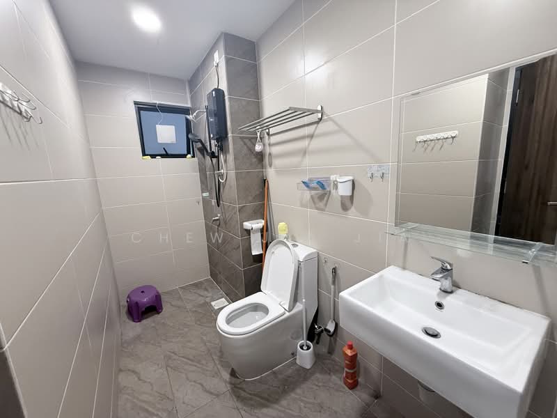 Kediaman Servis untuk Disewa di Veranda Residence - Chew Jia Jia - Bathroom - PropertyGuru.com.my