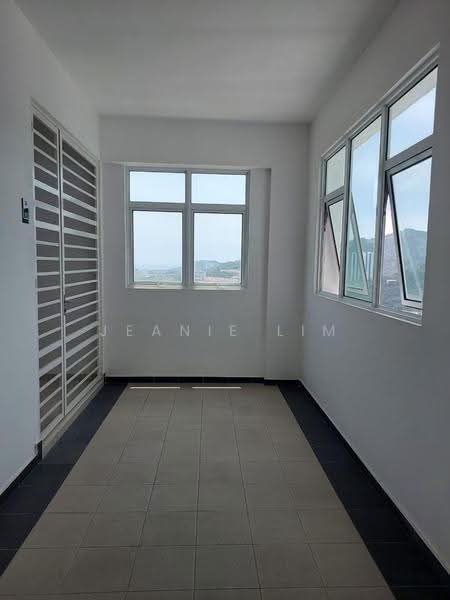 Condominium for Rent at Imperial Grande - Jeanie Lim - Corridor - PropertyGuru.com.my