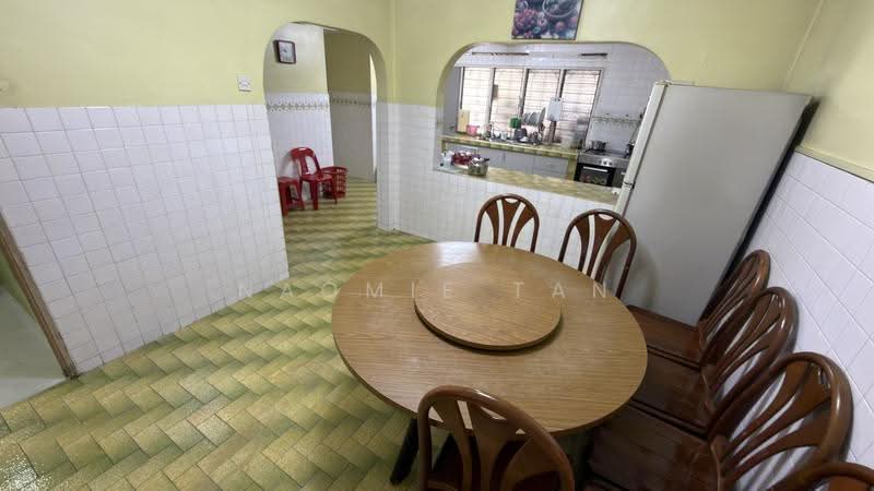 Rumah Berkembar untuk Dijual di Taman Bukit Intan (Sri Petaling) - Naomie Tan - Kitchen - PropertyGuru.com.my