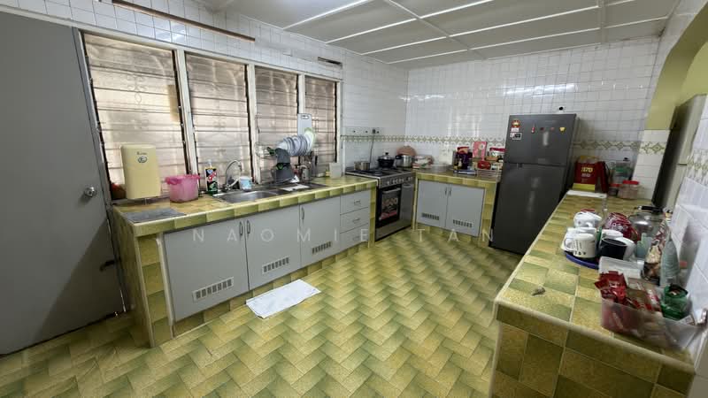 Rumah Berkembar untuk Dijual di Taman Bukit Intan (Sri Petaling) - Naomie Tan - Kitchen - PropertyGuru.com.my