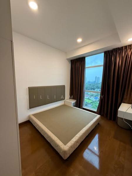 Kediaman Servis untuk Dijual di Paragon Residences @ Straits View - William Tay - Bedroom - PropertyGuru.com.my