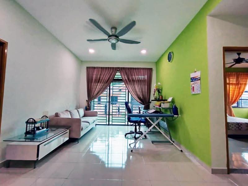 Rumah Berkembar untuk Dijual di Taman Nusa Idaman (Iskandar Puteri (Nusajaya)) - William Tay - Living Room - PropertyGuru.com.my
