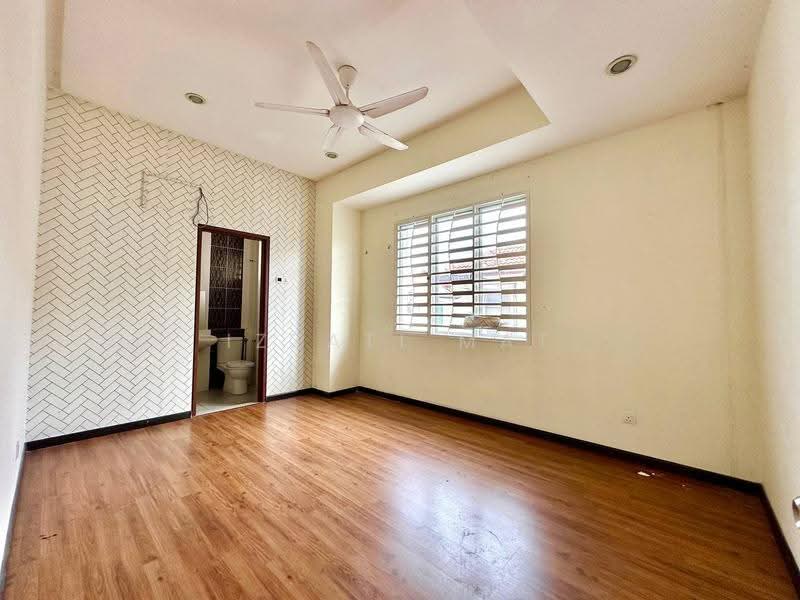 Rumah Berkembar untuk Dijual di Bangi (Selangor) - Izzati Mat - Interior - PropertyGuru.com.my