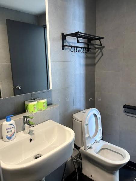 Kediaman Servis untuk Dijual di Arte Star - Aaron Soh - Bathroom - PropertyGuru.com.my