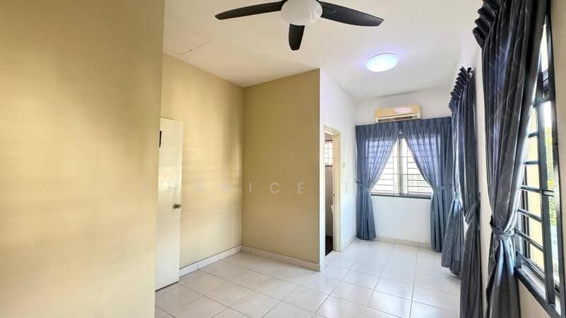 Rumah Teres 2-Tingkat untuk Dijual di Taman Seri Austin (Tebrau) - Shanice Tan - PropertyGuru.com.my