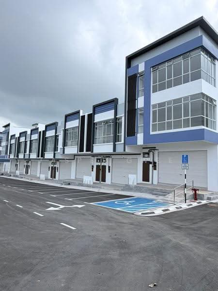 Shop for Rent in Pasir Gudang (Johor) - Jasper Gwee - Exterior - PropertyGuru.com.my
