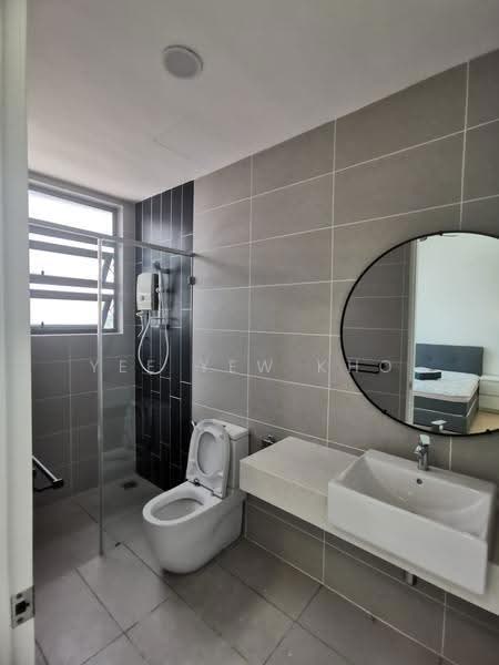 Service Residence for Rent at The Cruise Residence - Yee Yew Kho - Bathroom - PropertyGuru.com.my