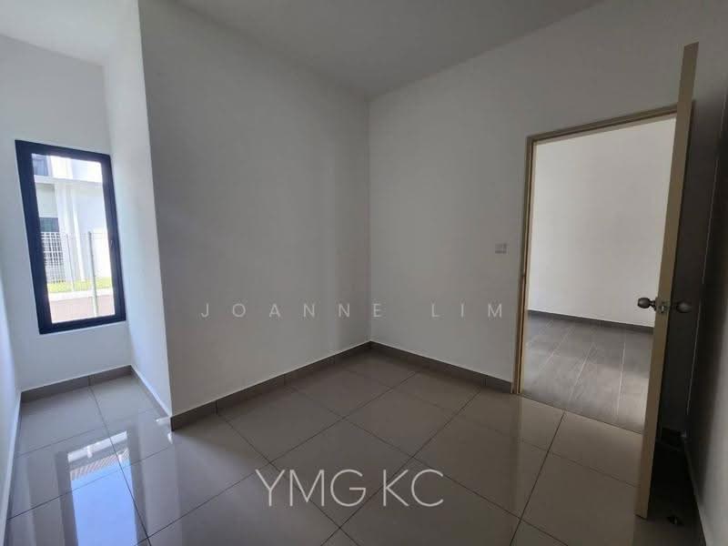 Rumah Teres 2-Tingkat untuk Dijual di Taman Bunga Raya (Serendah) - Joanne Lim - Interior - PropertyGuru.com.my