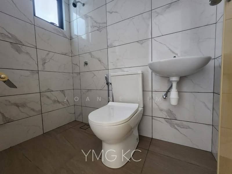 Rumah Teres 2-Tingkat untuk Dijual di Taman Bunga Raya (Serendah) - Joanne Lim - Bathroom - PropertyGuru.com.my