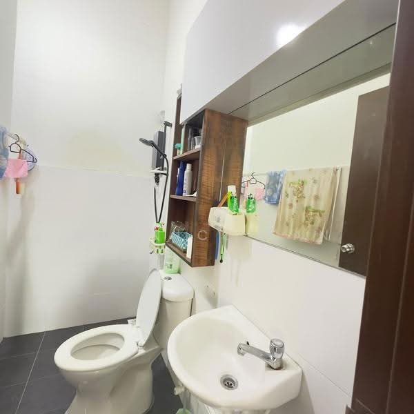 2-storey Terraced House for Sale in Taman Scientex Senai (Senai) - Shanice Tan - Bathroom - PropertyGuru.com.my