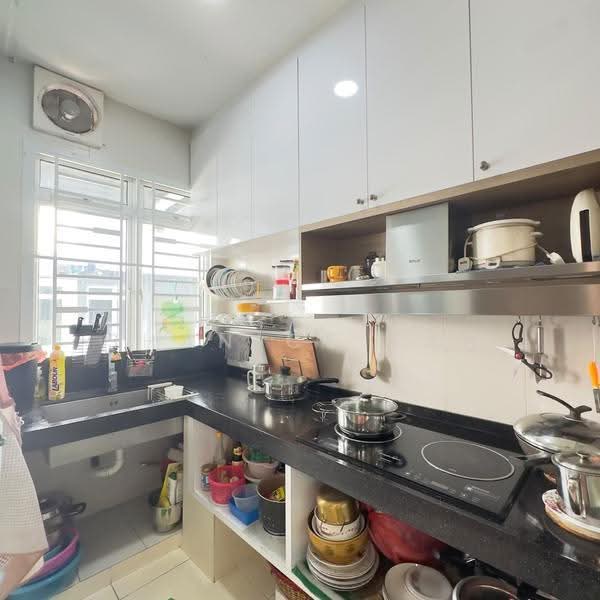 2-storey Terraced House for Sale in Taman Scientex Senai (Senai) - Shanice Tan - Kitchen - PropertyGuru.com.my