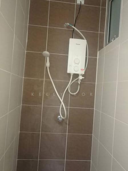 Pangsapuri untuk Disewa di Residensi Pandanmas 2 - Kelly Kok - Bathroom - PropertyGuru.com.my