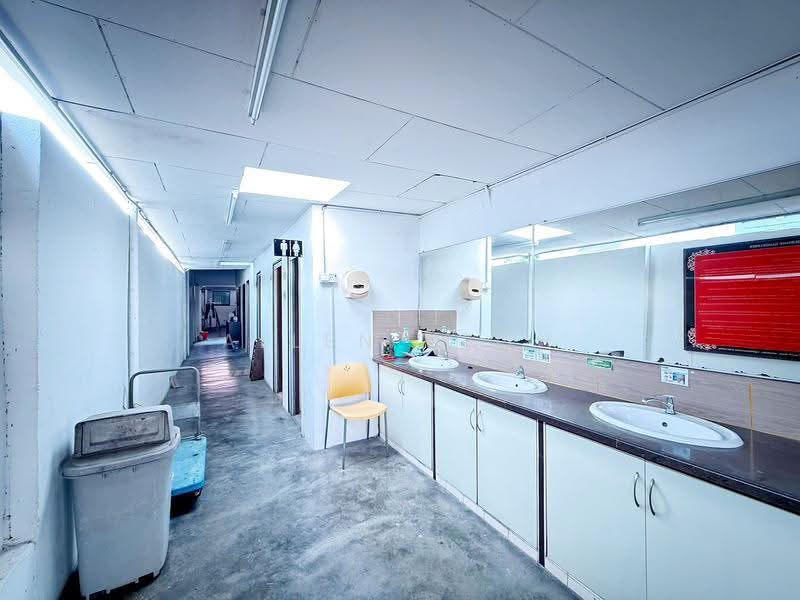 Bungalow House untuk Dijual di Ayer Itam (Penang) - Allen Yeoh - Bathroom - PropertyGuru.com.my