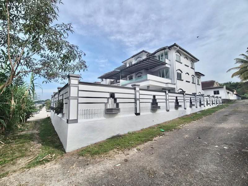 2.5-storey Terraced House for Sale in Taman Pulai Utama (Skudai) - KS Tan - PropertyGuru.com.my