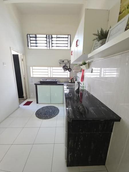 Rumah Teres 2-Tingkat untuk Dijual di Sungai Petani (Kedah) - Azura Ghani - Kitchen - PropertyGuru.com.my