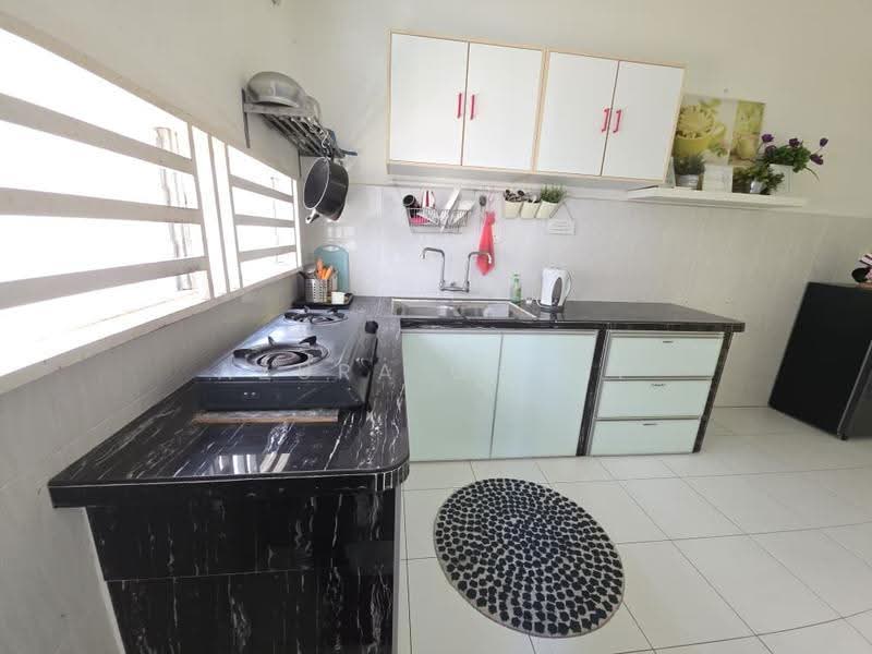 Rumah Teres 2-Tingkat untuk Dijual di Sungai Petani (Kedah) - Azura Ghani - Kitchen - PropertyGuru.com.my