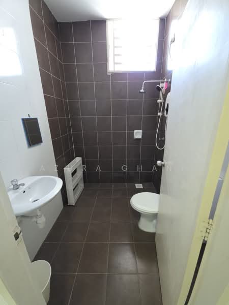 Rumah Teres 2-Tingkat untuk Dijual di Sungai Petani (Kedah) - Azura Ghani - Bathroom - PropertyGuru.com.my