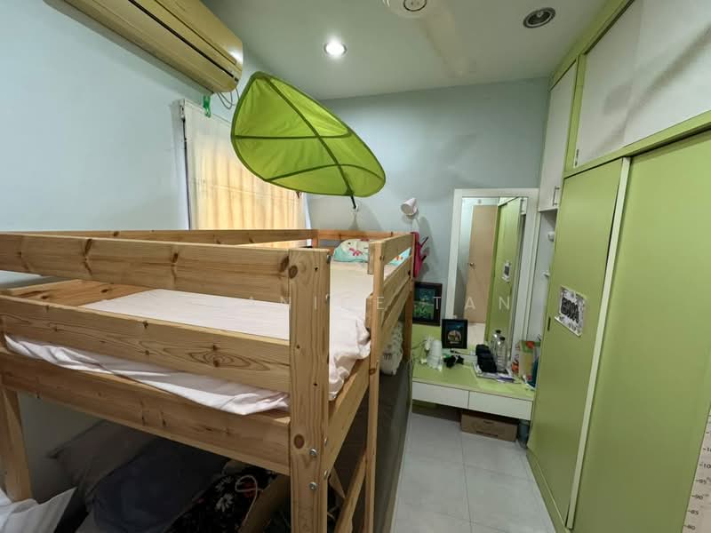 Rumah Teres 2-Tingkat untuk Dijual di Taman Setia Indah (Tebrau) - Shanice Tan - Bedroom - PropertyGuru.com.my