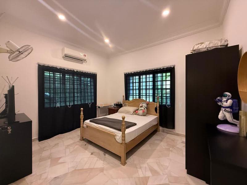 Bungalow House for Sale in Jalan Abdul Samad (Johor Bahru) - Au Yong Lucy - Bedroom - PropertyGuru.com.my